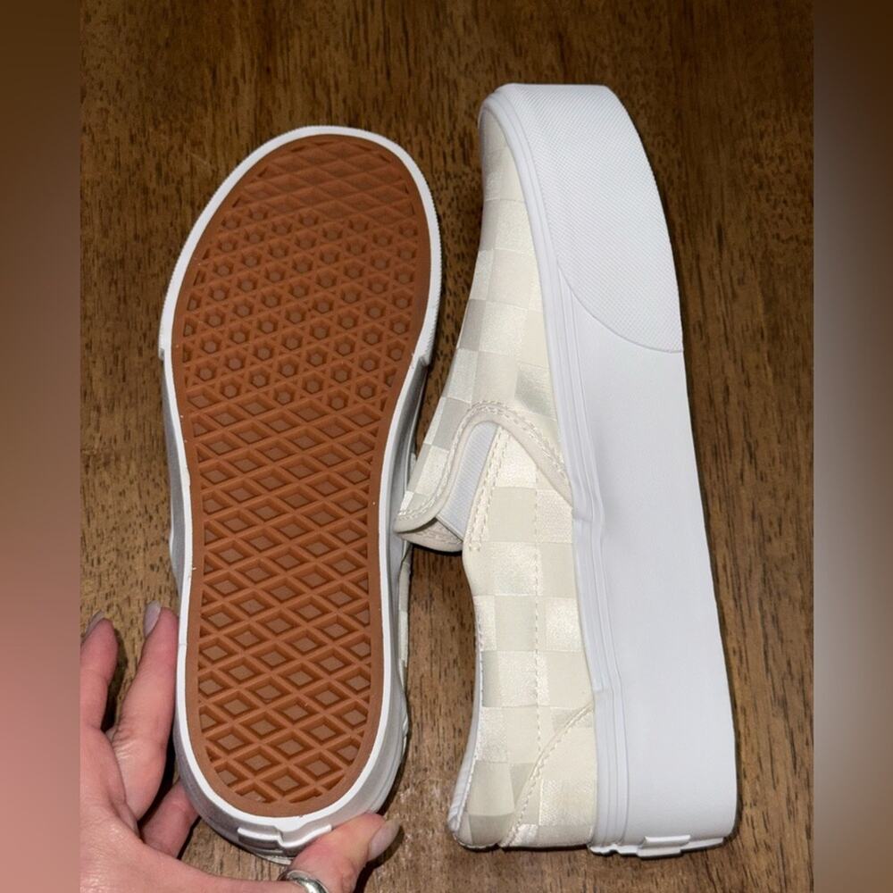 NEW VANS CHECKERED STACKFORM PLATFORM SLIP ON SHINY SATIN IVORY CHECKERED SZ 7 - Picture 10 of 11